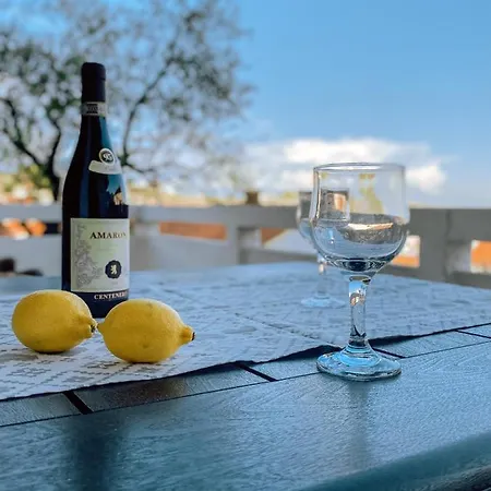 アパート Modern Seaview サリ