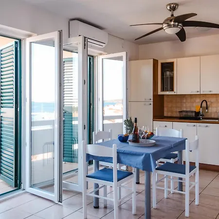 Διαμέρισμα Modern Seaview