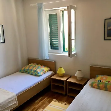 Modern Seaview Apartment