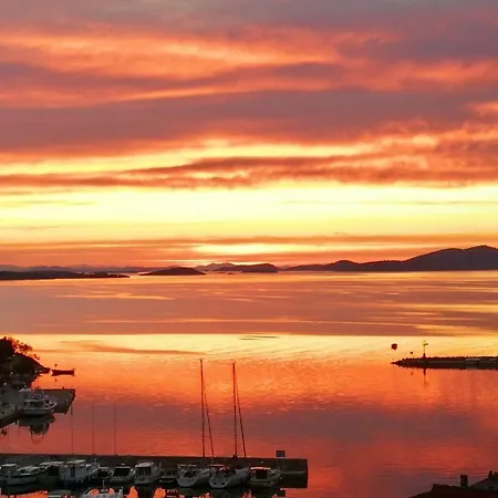 Modern Seaview Διαμέρισμα *