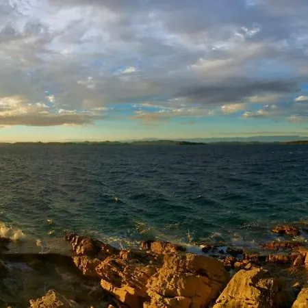 Διαμέρισμα Modern Seaview Sali