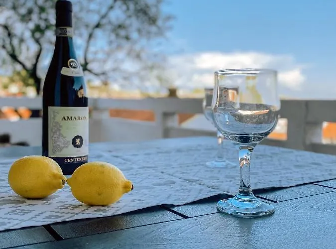 Апартаменты Modern Seaview Сали