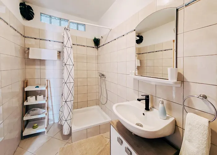 Апартаменты Modern Seaview *