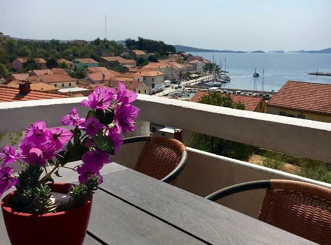 Modern Seaview * Сали